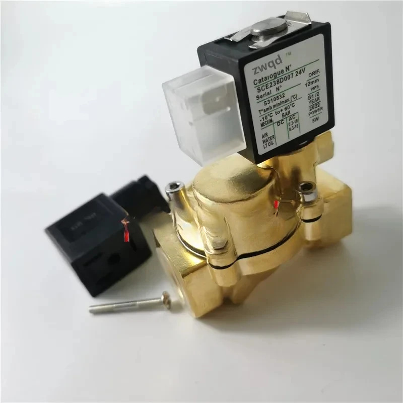 전자기 밸브 SCE238D007 G1/2 DN15 DC24V 쿼터 구리 배수