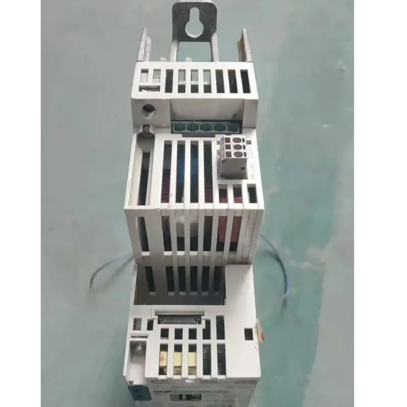 리퍼 3.0KW 400V 인버터 E84TCE3024XS는 빠르게 되었습니다.