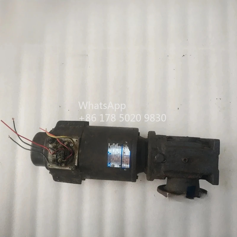 63.198.1353 워터 롤러 모터 93.178.1343 하이델베르그 MO SM74 O52 BAUMULLER VDE0530 SS90F-GNF80-L 엔진