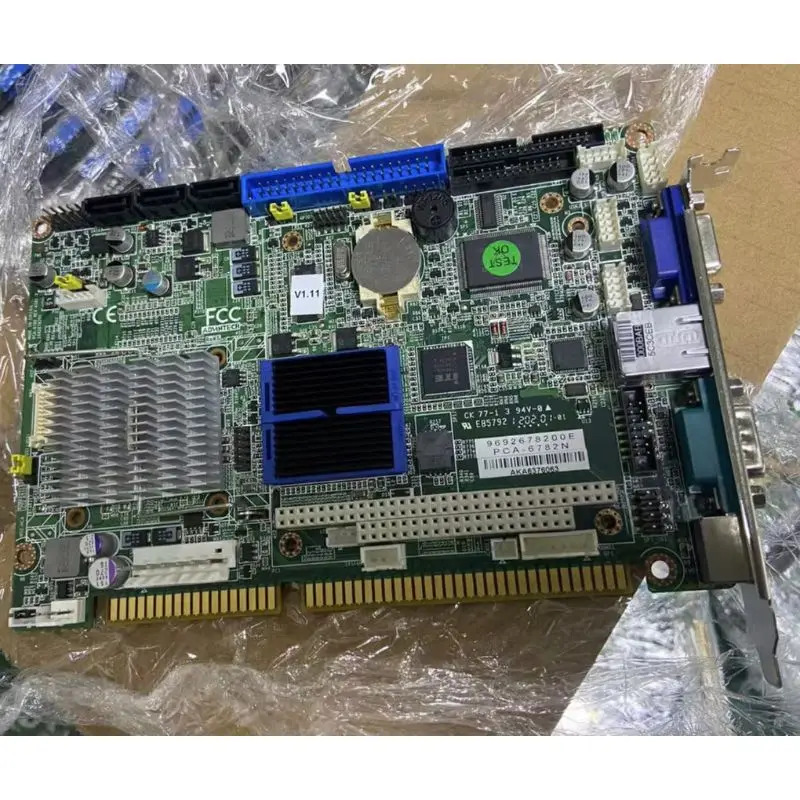 리퍼 PCA-6782N 산업제어 마더보드는 되었습니다.