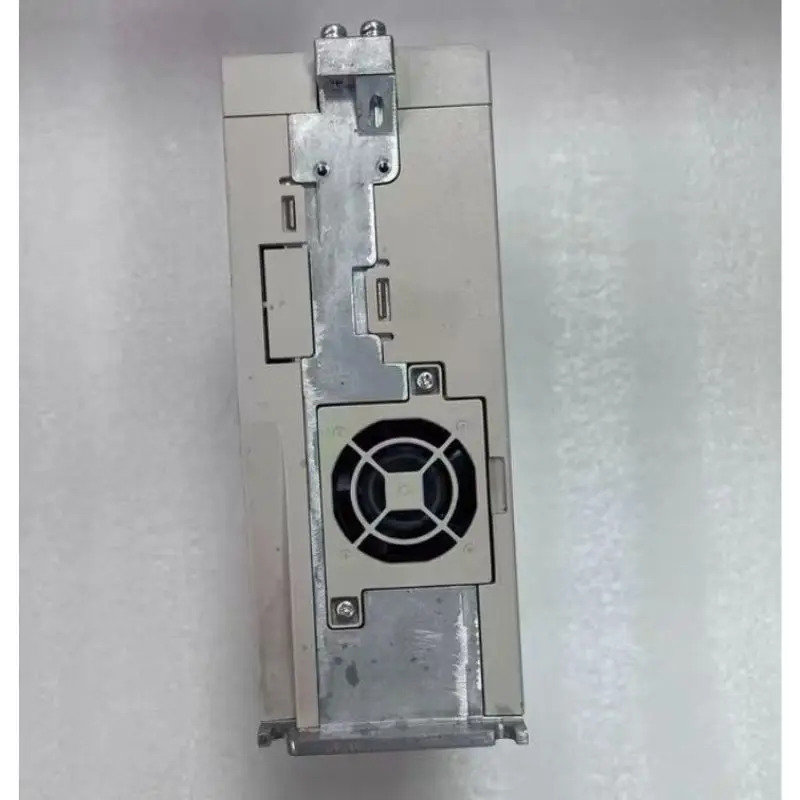 리퍼 SGD7S-5R5A20A 750W 서보 드라이브는 되었습니다.
