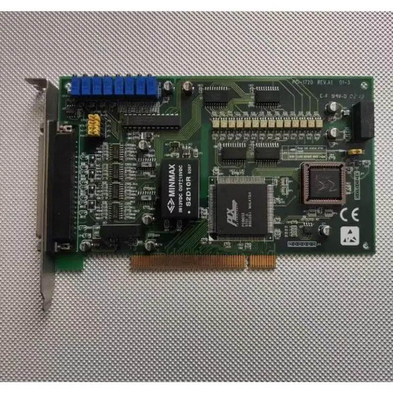 리퍼 PCI-1720 REV.A1 4채널 절연 아날로그 출력 카드는 되었습니다.