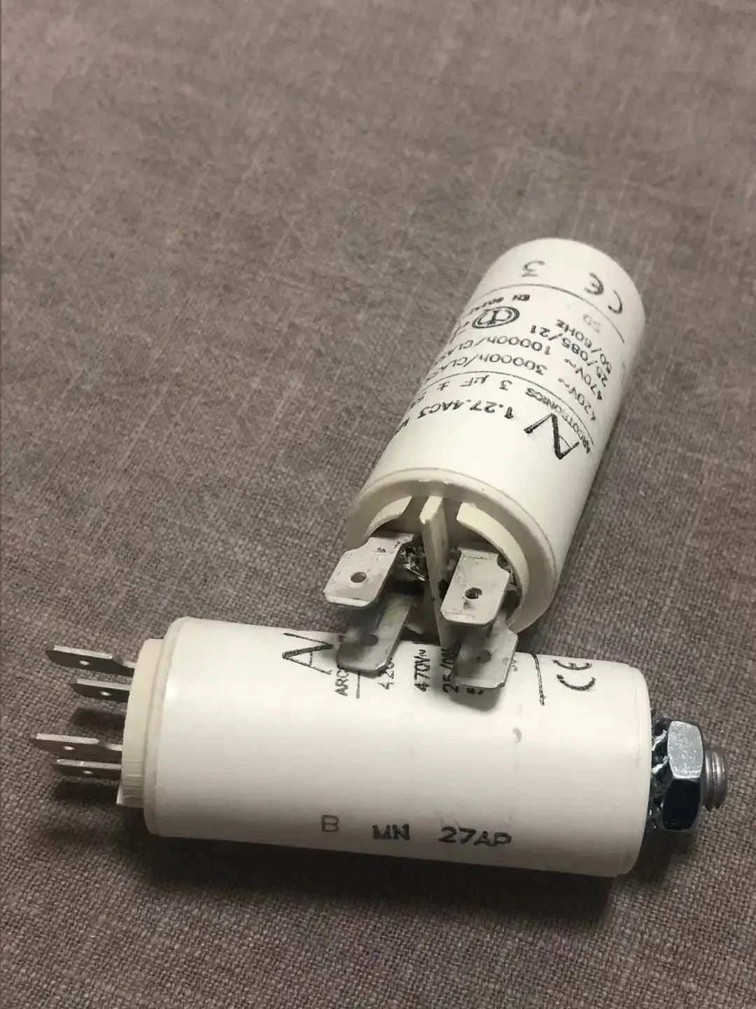 커패시터 3uF 1.27.4AC3 MKP 420V 470V EN 60252-1 주파수 변환기