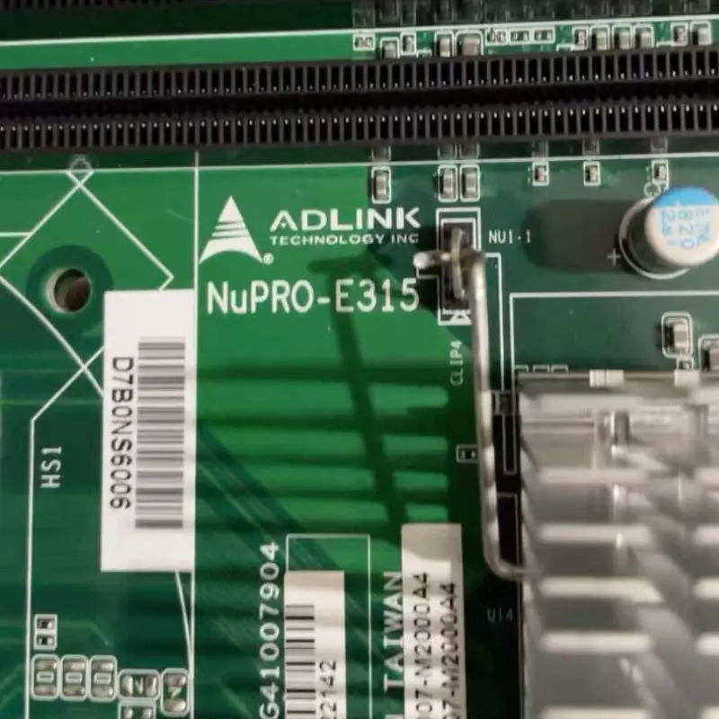 NUPRO-E315 CPU 마더보드가 되었습니다.