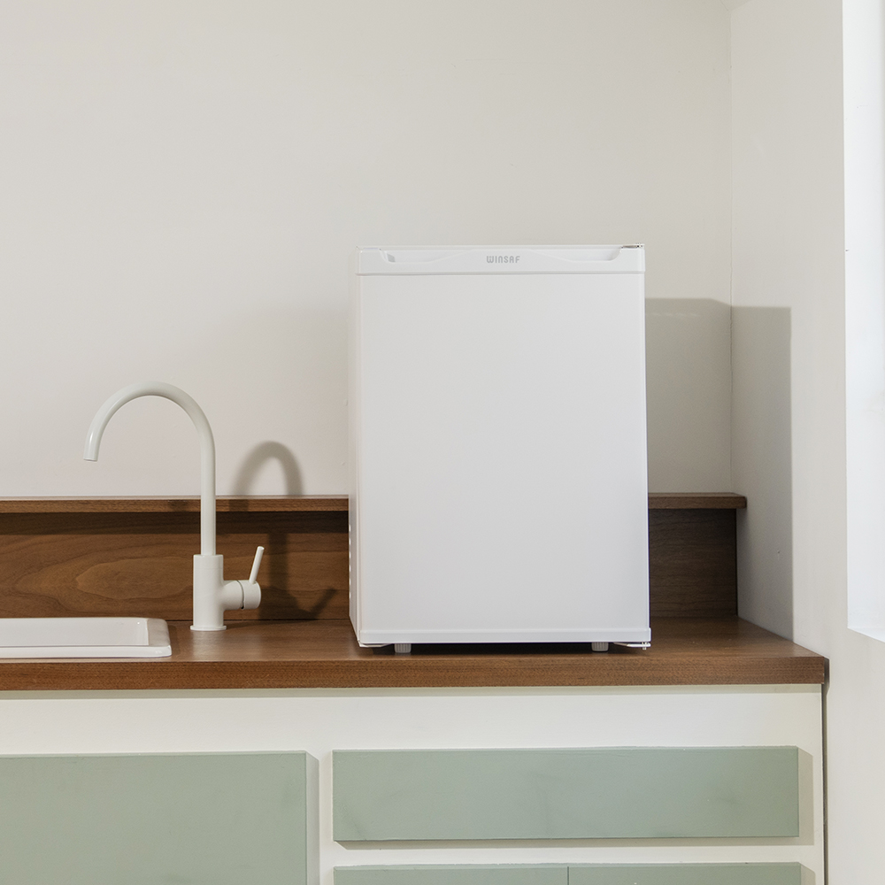 소형 냉장고 40L WC-40BW 무소음 음료 다용도 우측 열림(좌힌지), 화이트 - 상세 이미지 3