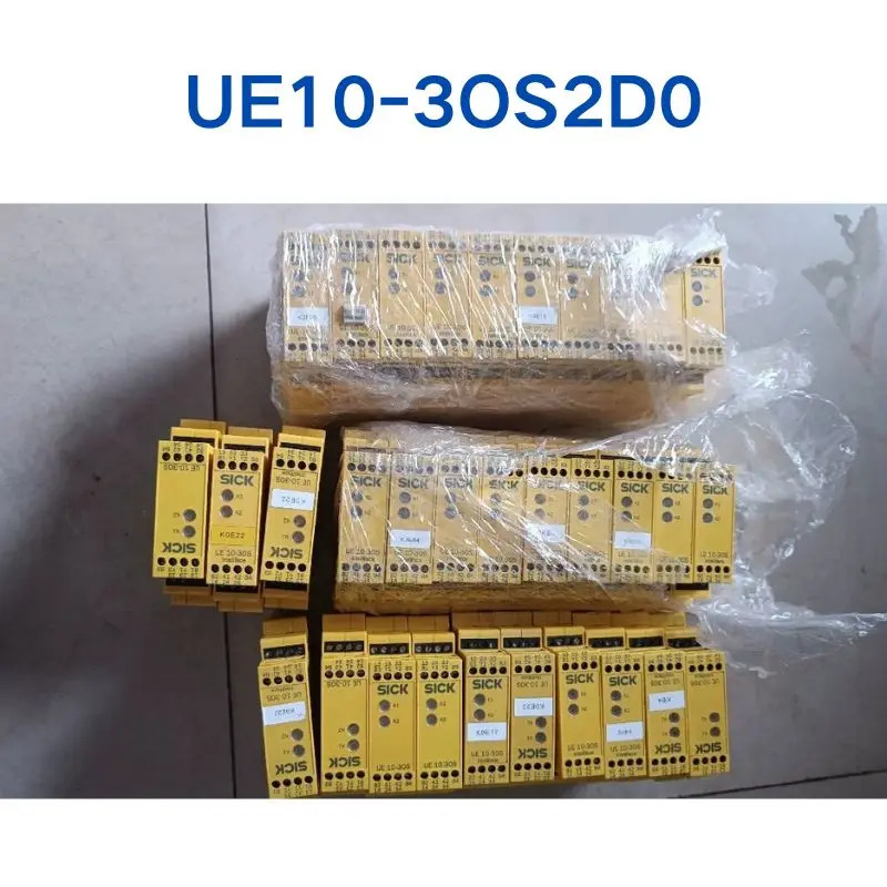 안전 릴레이 UE10-3OS2D0 리퍼 OK