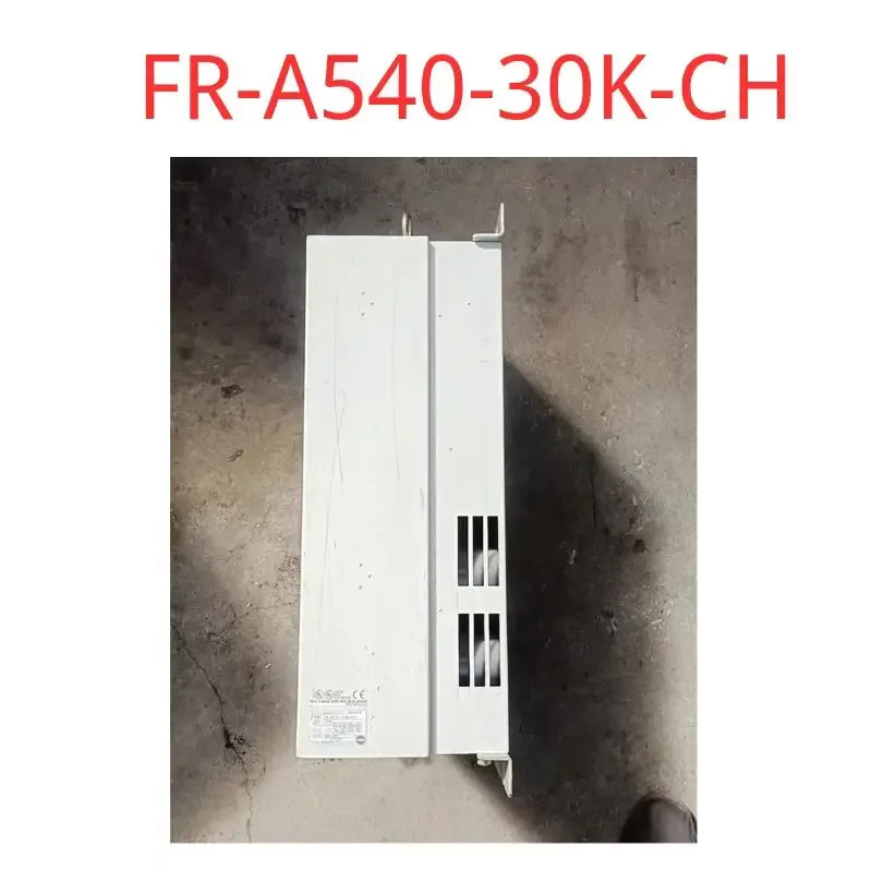 리퍼 FR-A540-30K-CH 인버터 380V 외관이 좋습니다.