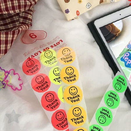 감사 표현 이모티콘 원형 접착 라벨 온라인 쇼핑몰 택배 포장 봉투 마감 장식