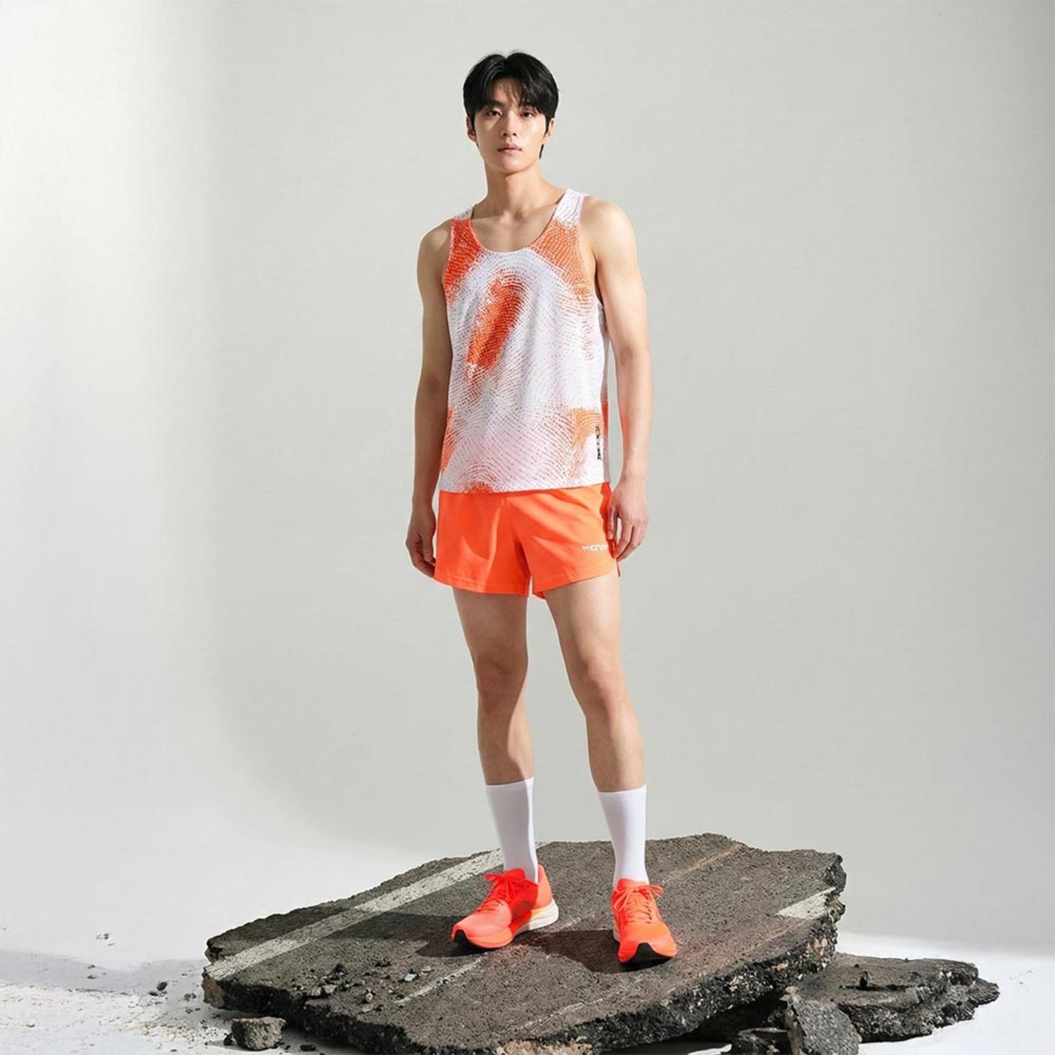 엠씨엔 남성 마라톤 러닝 싱글렛 루즈핏 헬스 민소매 티셔츠 - 상세 이미지 3