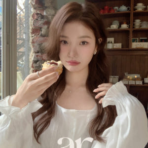 스퀘어넥 레이스 리본 스트링 페플럼 블라우스 bs8647 착용 후기 | 사이즈/핏 총정리 - 상품 이미지 2