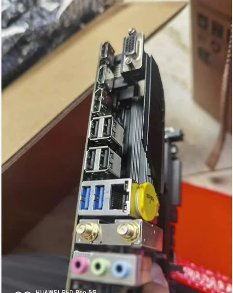 I7 12650H 통합 프로세서 ITX 메보드 17X17 배플 안테나 3 M.2 인터페이스 4 비디오