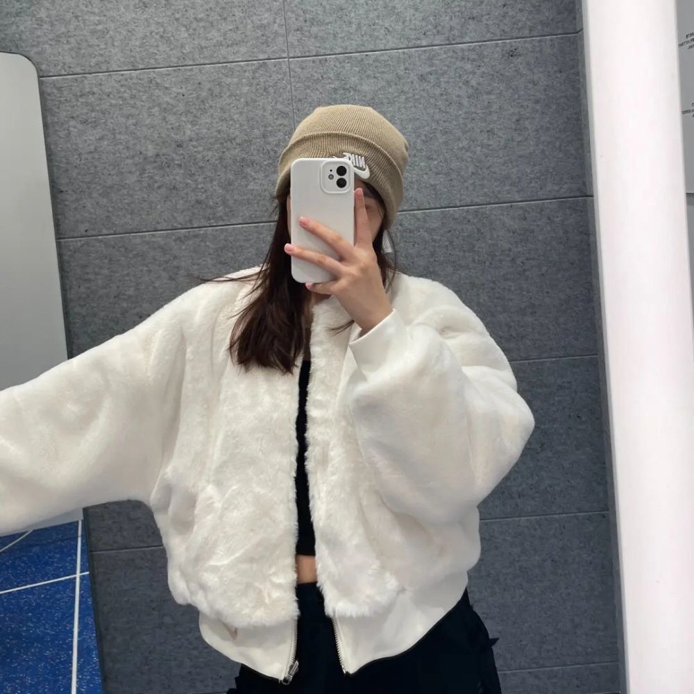 나이키 페이크 퍼 봄버 리버서블 자켓 화이트 FB8693-133 - 상세 이미지 3