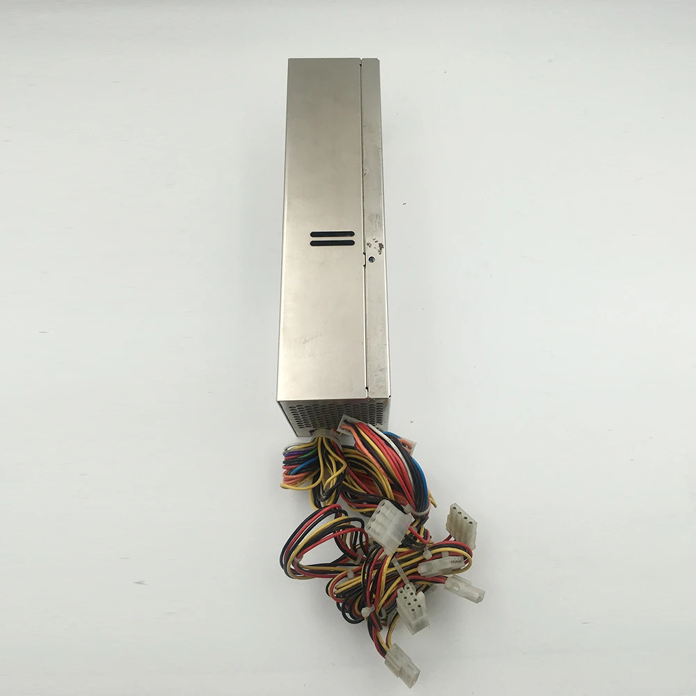 Zippy Emacs 전원공급장치 2U 600W P2M-6601P