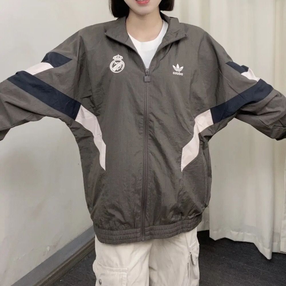 아디다스 24/25 레알 마드리드 OG 트랙 탑 차콜 그레이 JI9479 - 상세 이미지 5