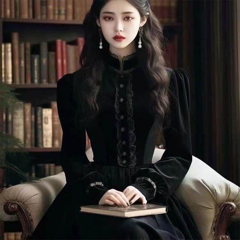 블랙원피스 겨울파티룩 벨벳드레스 하이넥 프릴디테일 롱퍼프소매 A라인롱기장 중세 개화기풍 - 상품 이미지