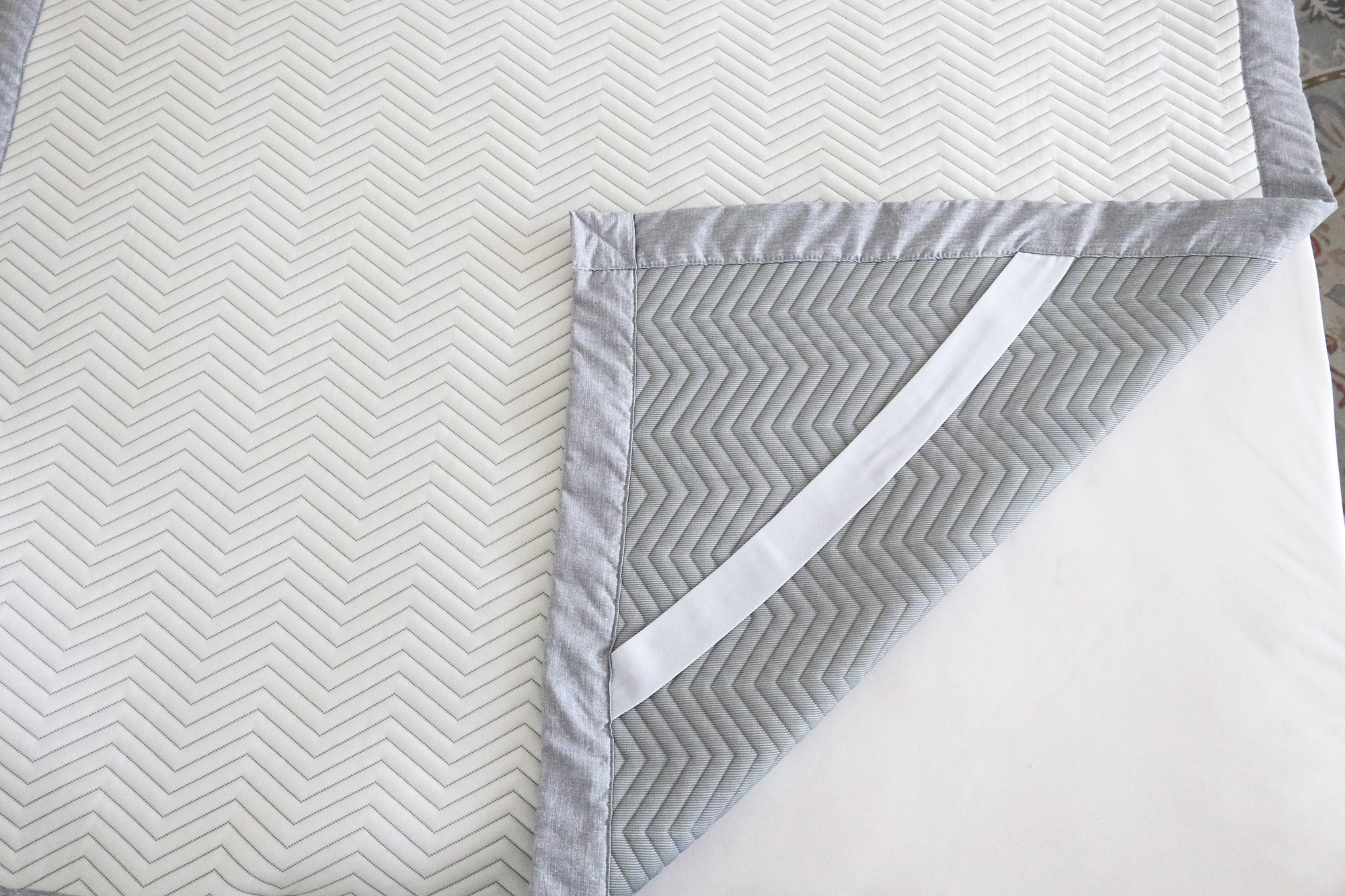 피넛버터젤리 휴비스 듀라론 냉감 침대 패드 국산 여름 쿨 매트리스 고정밴드 매트 SS Q