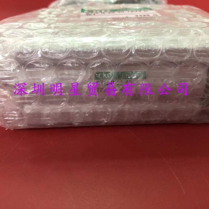 일본 Xikaili CKD 더블 피스톤 실린더 STG-B-20-40-T2V3-D-W1 1 페널티