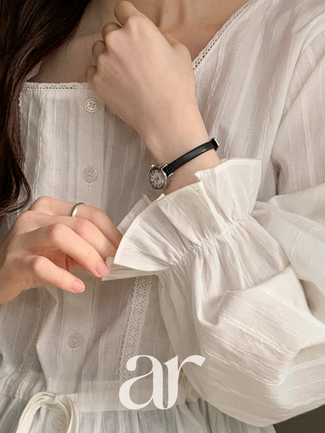 스퀘어넥 레이스 리본 스트링 페플럼 블라우스 bs8647 이미지 3