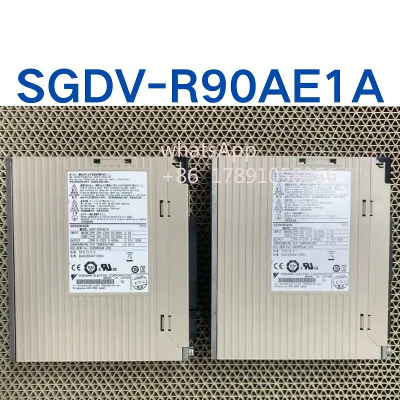 리퍼 SGDV-R90AE1A 100W 서보 드라이브는 되었습니다.
