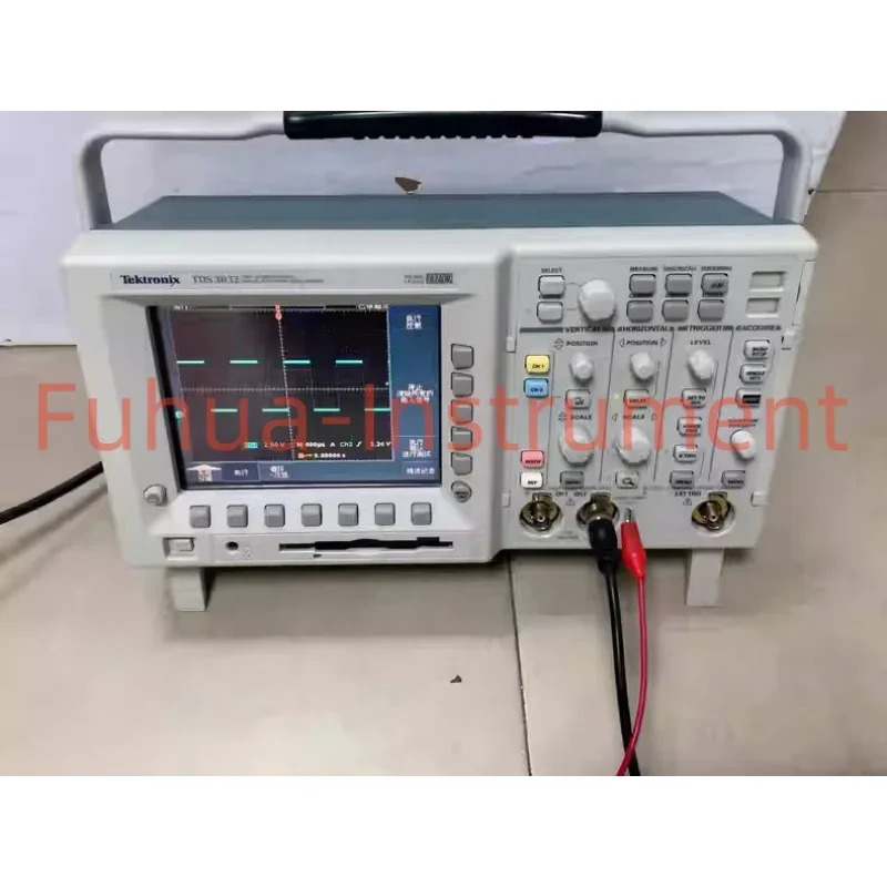 리퍼 텍트로닉스 TDS3032 컬러 디지털 인광체 오실로스코프 2채널 300MHz 2.5GS/s