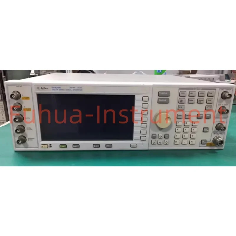 Agilen E4436B 디지털 RF 신호 발생기 250KHz-3G/