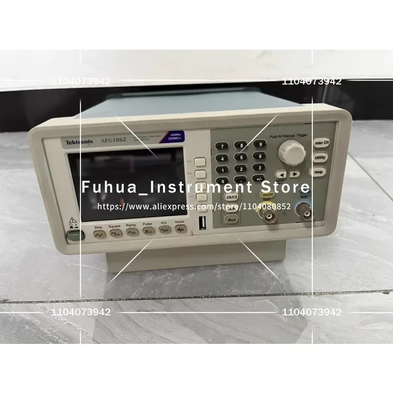 Tektronix AFG1062 60MHz 300MS/s 2채널 임의/함수 발생기