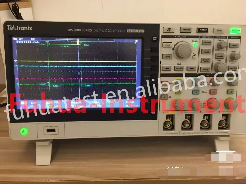 Tektronix TBS2104B 디지털 오실로스코프 리퍼