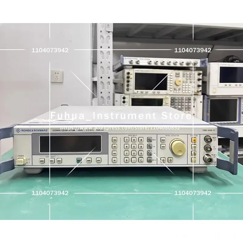 Rohde  Schwarz SML03 신호 발생기B1B3 옵션 RS 포함