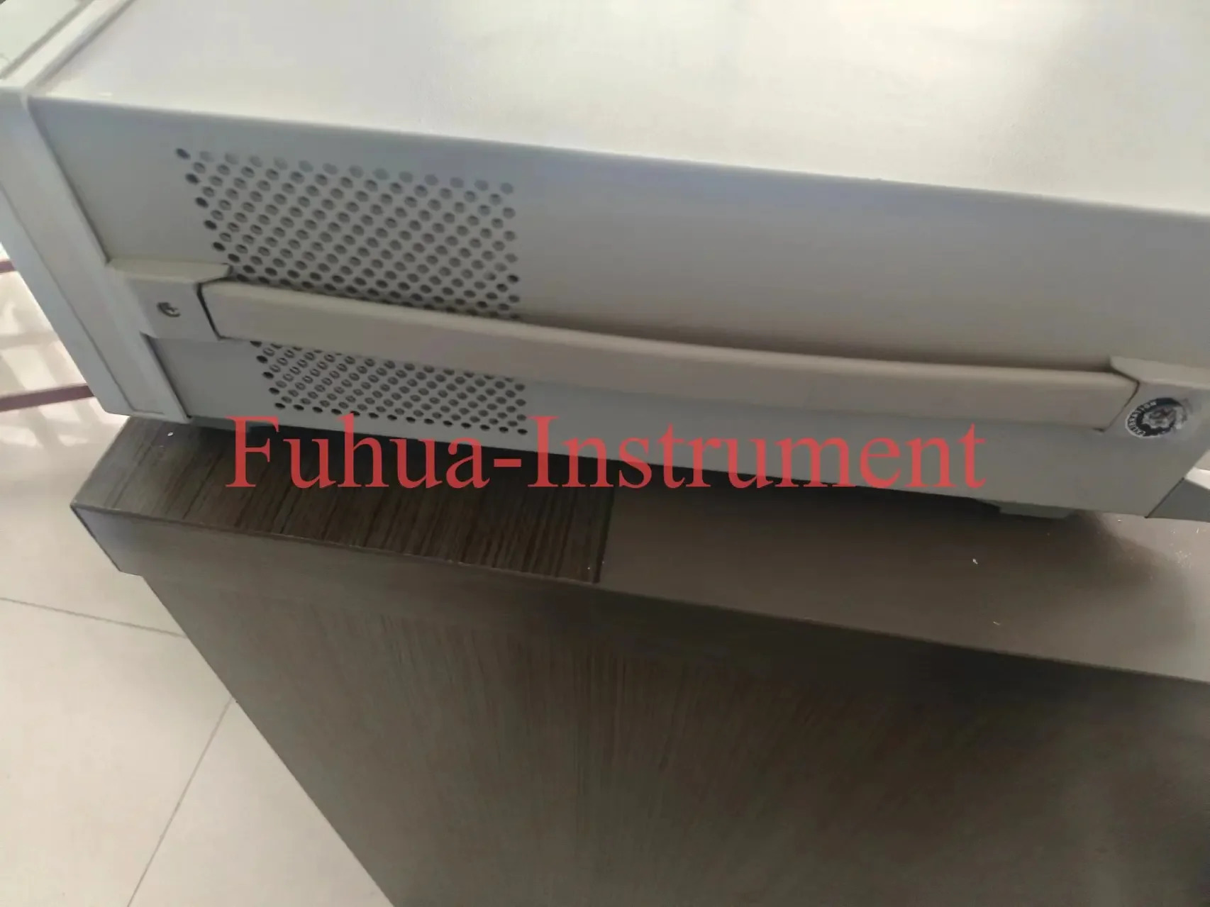 Agilen/Keysight N9310A RF 신호 발생기 9kHz-3.0GHz
