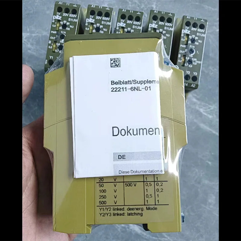 S3UM 24VDC UM 400/440VAC Id.Nr. 837270 안전 릴레이 PILZ