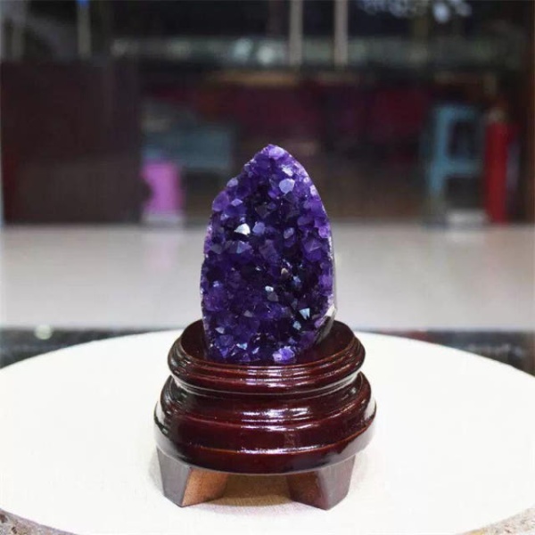 신비로운 자수정원석 풍수용품 파워스톤 힐링 광물 지오드 명상소품 B01 14.5cm 6cm 268위안 B42 14cm 7.5cm 128위안 - 상세 이미지 3