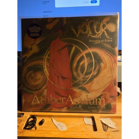 [해외](수입 LP) Völur/Amber Asylum Breaker Of Rings / Blood Witch 2019 Prophecy Prod Gold LP