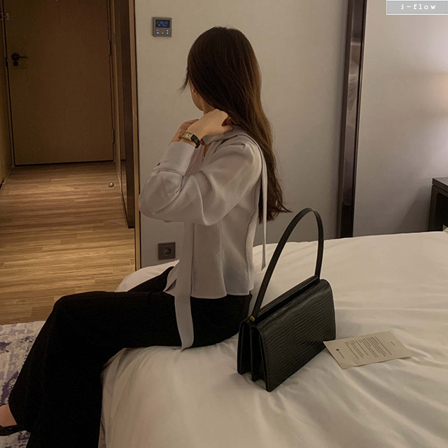 르와 타이넥 세미크롭 주름 블라우스 3col 봄 가을 쉬폰 새틴 브이넥 하객 제이플로우 이미지 7