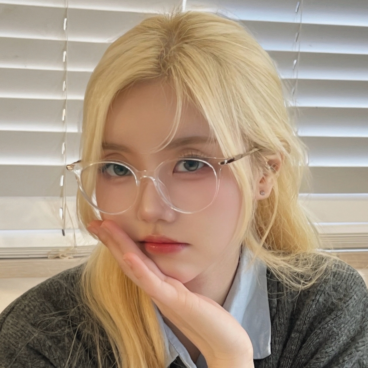 투명뿔테 안경 원형 오버사이즈 콤비 가벼운 여름 블루라이트차단 안경테 프레임픽 41050 상품 이미지