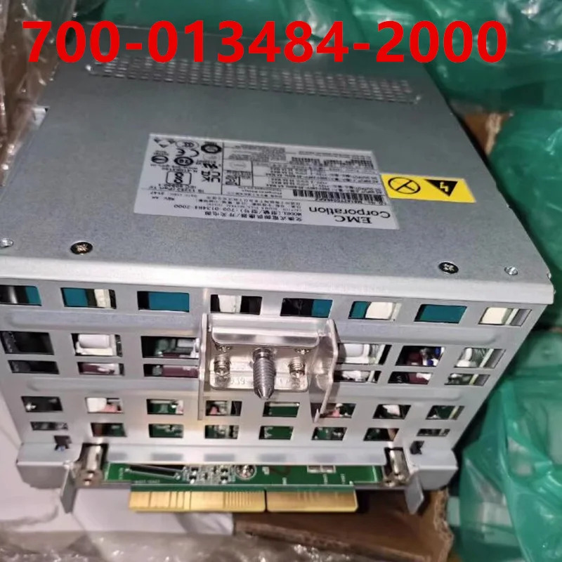 EMC 1600W 700-새 원본 전원공급장치 013484 -2000 071-000-624-00 GCG82