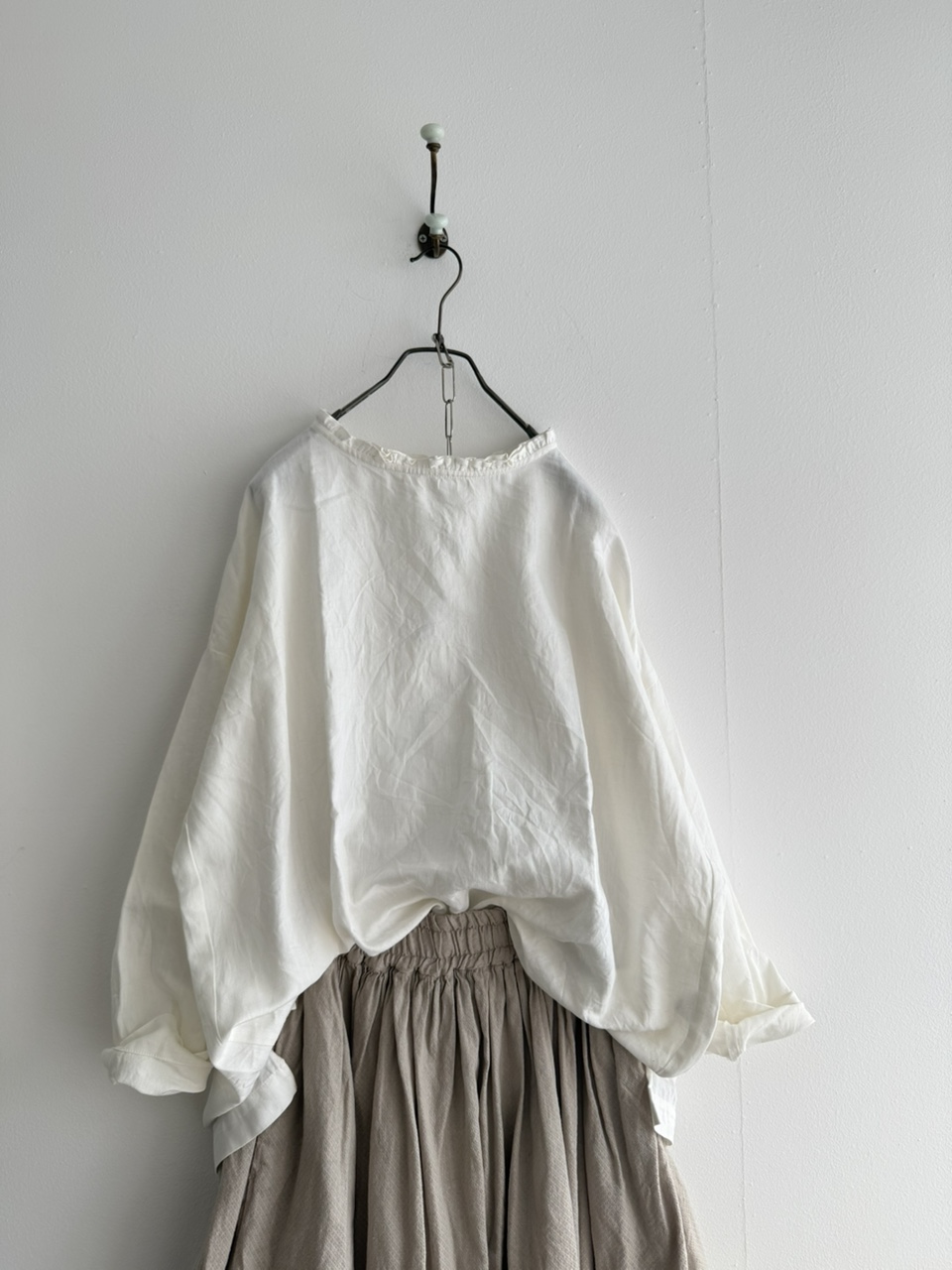 Frill blouse (white denim, indigo denim, black denim)