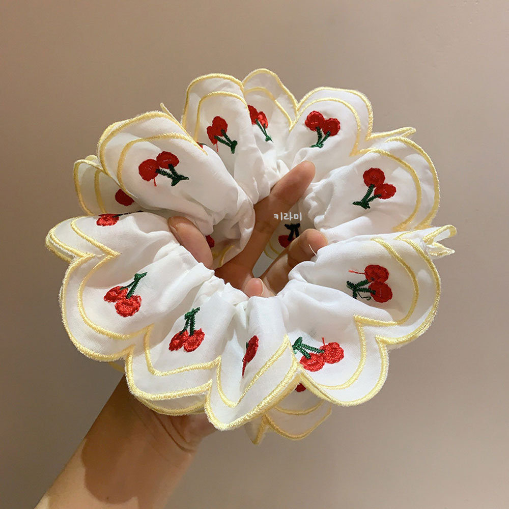 빈티지 체리 자수 곱창머리끈 쉬폰 스크런치 꽃잎 헤어슈슈 풍성한 곱창밴드 - 상세 이미지 2