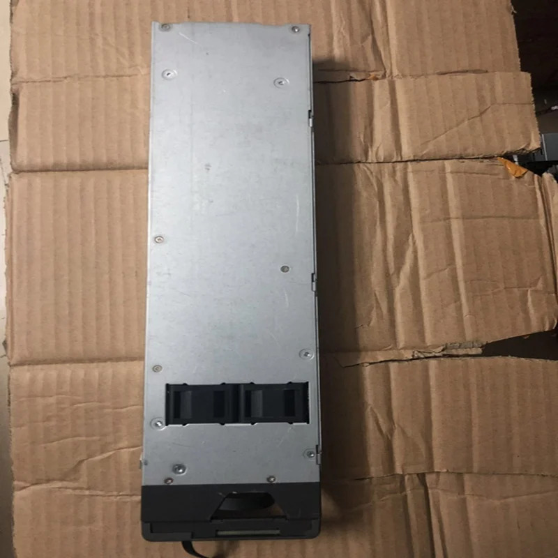 CISCO C9400 리퍼 전원공급장치 2400W C9400-PWR-2400AC AWF-2DC-2429W 341-1889-01