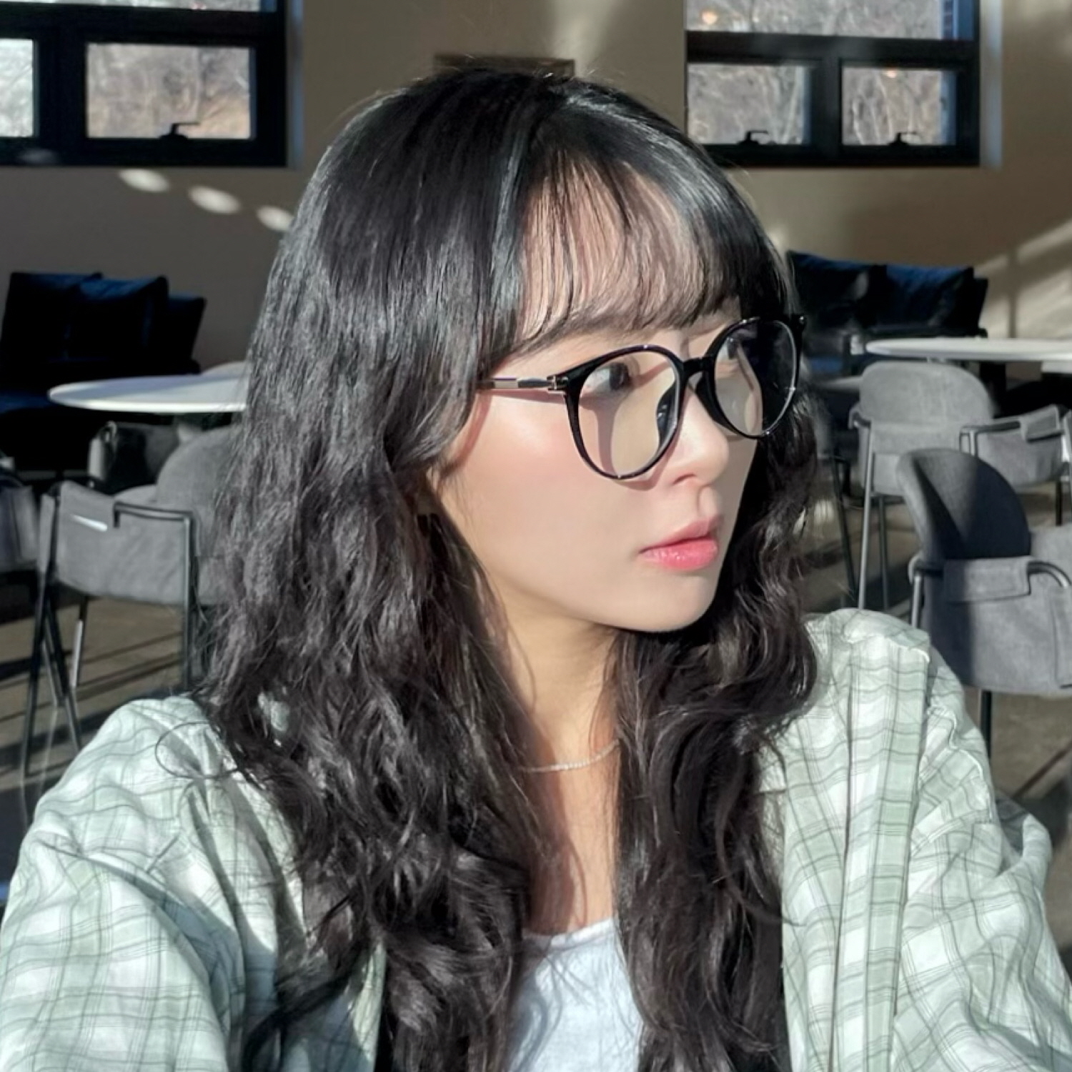 투명뿔테 안경 원형 오버사이즈 콤비 가벼운 여름 블루라이트차단 안경테 프레임픽 41050 상품 이미지