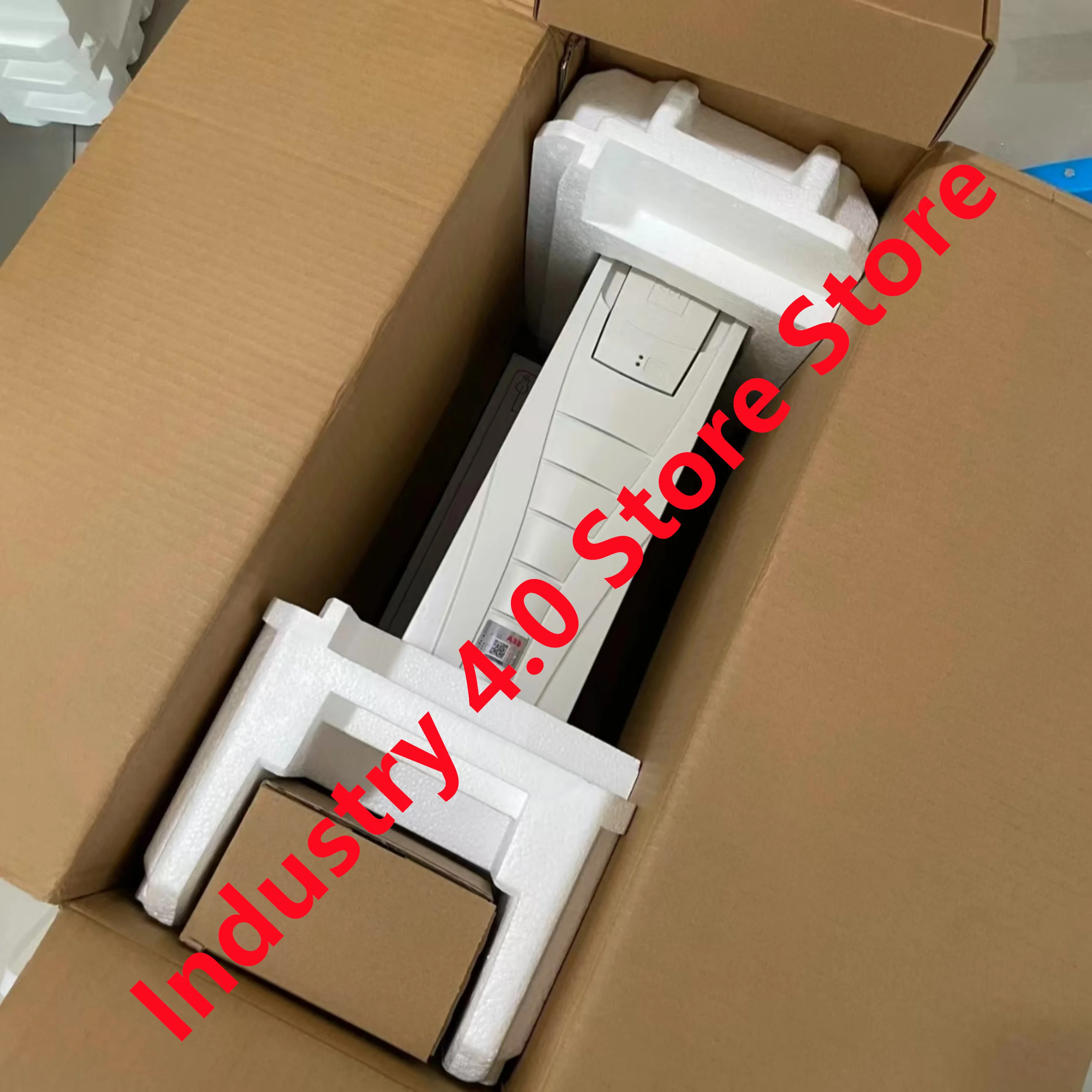 ACS510-01-017A-4 ACS510-01-025A-4 오리지널 신
