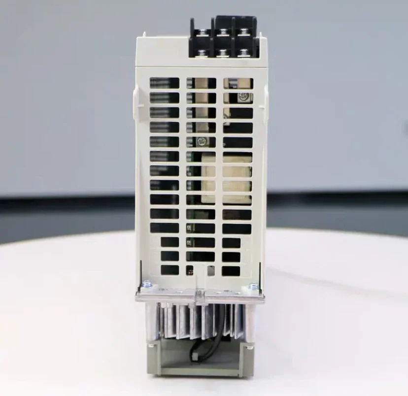 MDS-C1-V2-3520S 서보 드라이브 유닛 MDS C1 V2 3520S