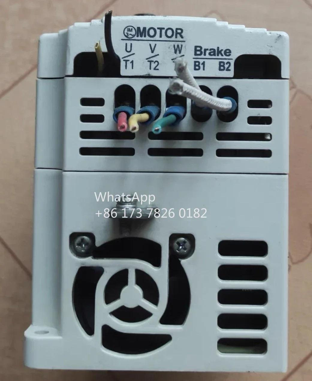 리퍼 인버터 VFD007M21 0.75W
