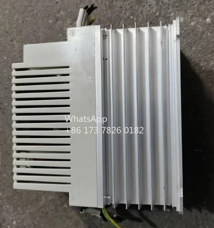 리퍼 인버터 ESMD112L4TXA 1.1kw 380V 기능 패키지