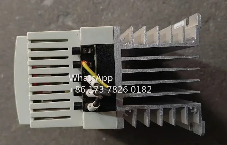 리퍼 인버터 ESMD112L4TXA 1.1kw 380V 기능 패키지