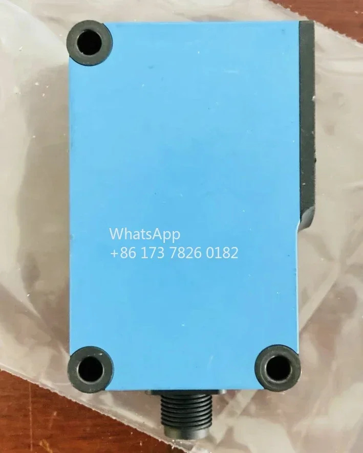 리퍼 WTB27-3P2411 1025994  센서