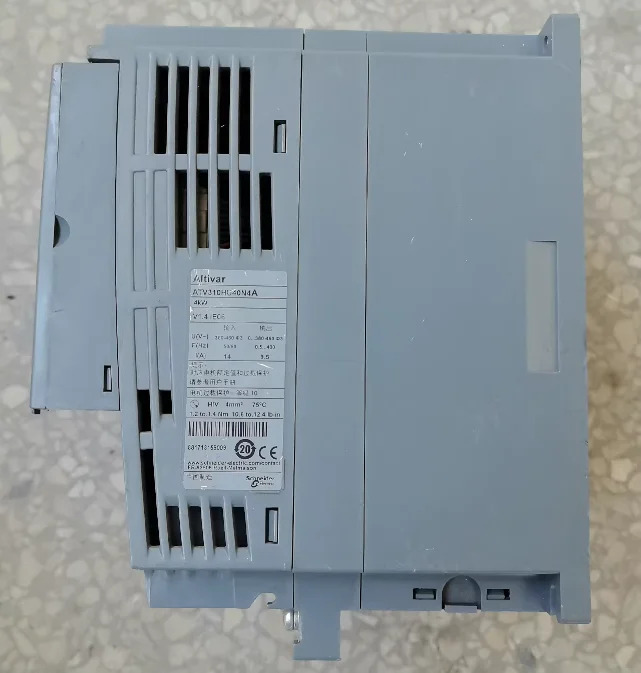 리퍼 인버터 ATV310HU40N4A 4kw OK