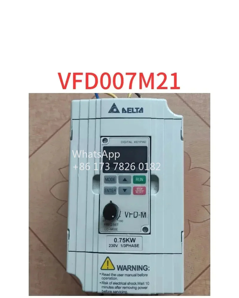 리퍼 인버터 VFD007M21 0.75W