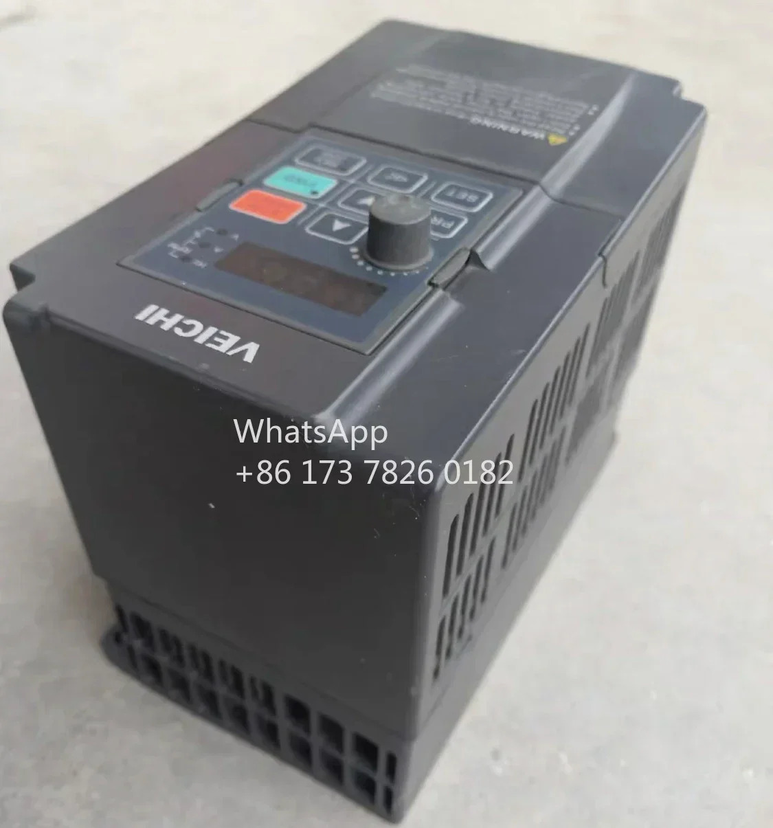 리퍼 AC70E 컨버터 2.2kw 380V AC70E-T3-2R2G 기능 패키지