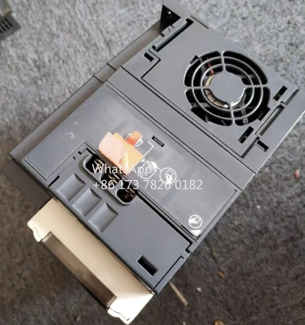 리퍼된 인버터 ATV12HU15M2X 1.5kw 220V 기능 패키지