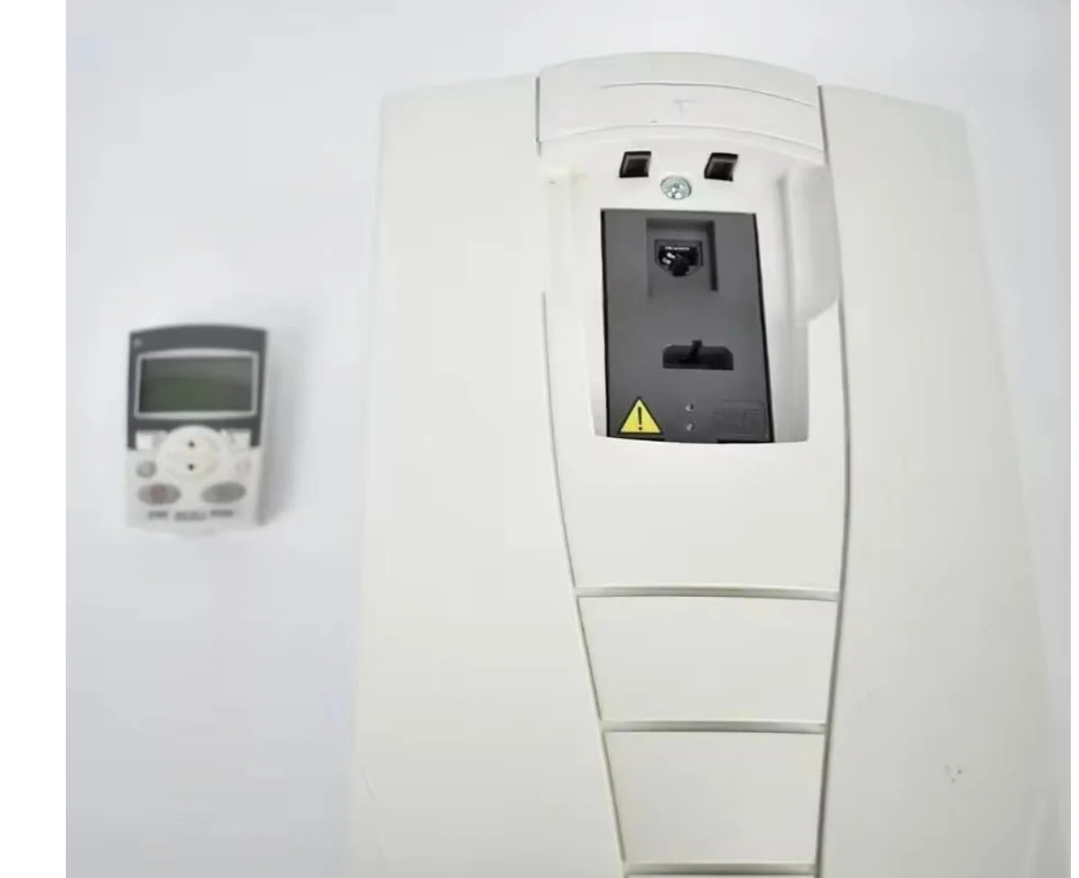 ACS550-01-031A-4 신 전압 AC 드라이브 15KW 주파수 IP21
